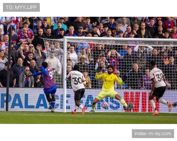 伯恩利补时阶段绝平切尔西 弗莱明头球扳平比分