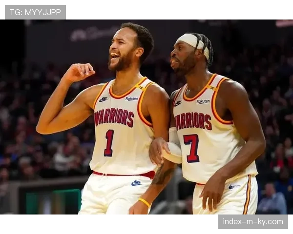 勇士替补席挖掘外线投射点 科尔面临短期应急与长期布局